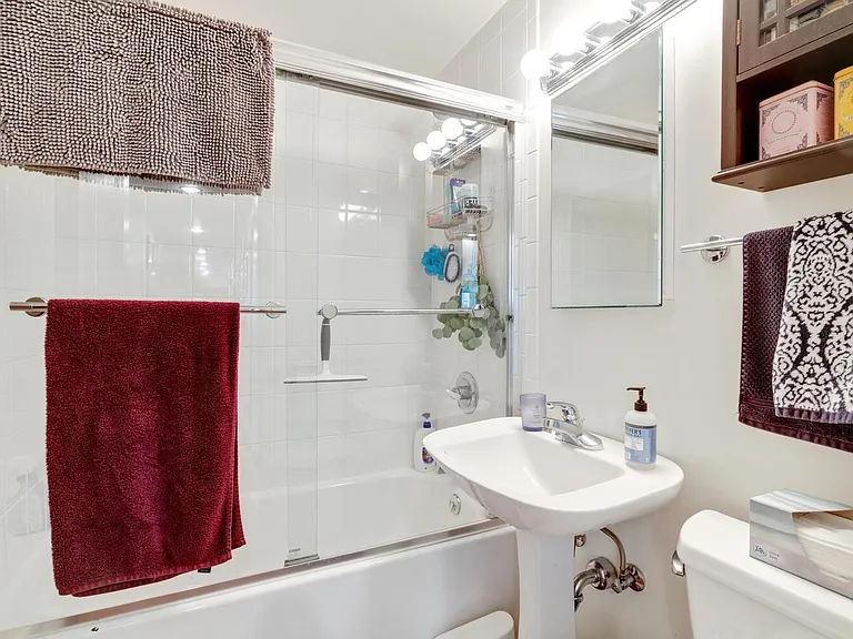 1331 N Franklin St #B — Photo 9