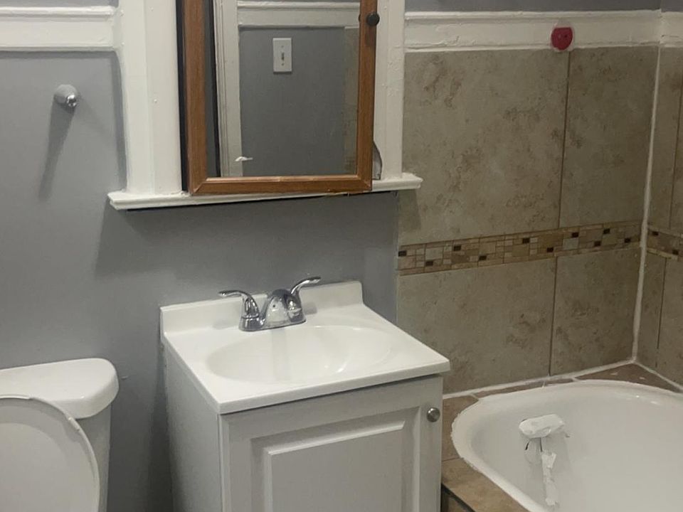 1st image of 5124 S Michigan Ave #3S