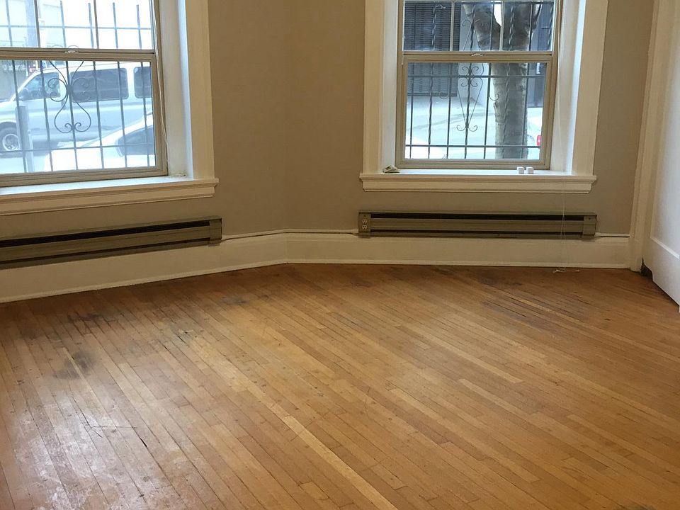 1st image of 1633 Melrose Ave APT 100