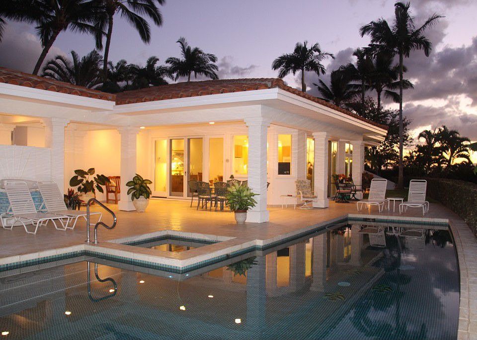Exterior w/pool