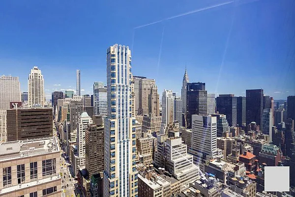 Rented by R New York | media 32