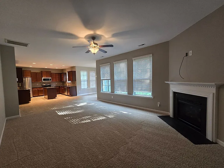 271 River Oak St — Photo 20