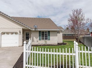 2735 SW Umatilla Ct, Redmond, OR 97756