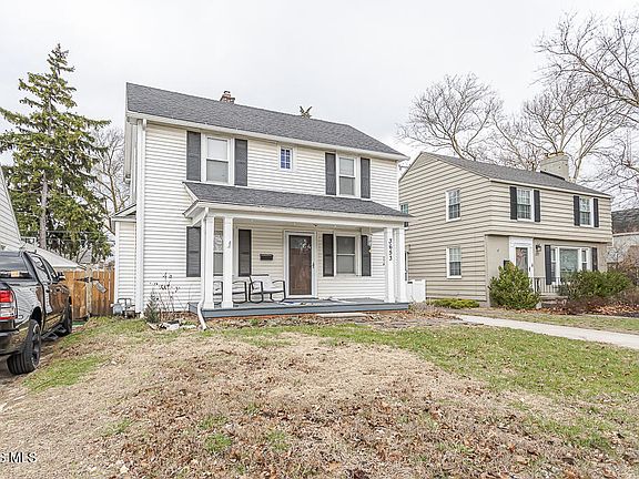 3rd image of 3653 Woodmont Rd