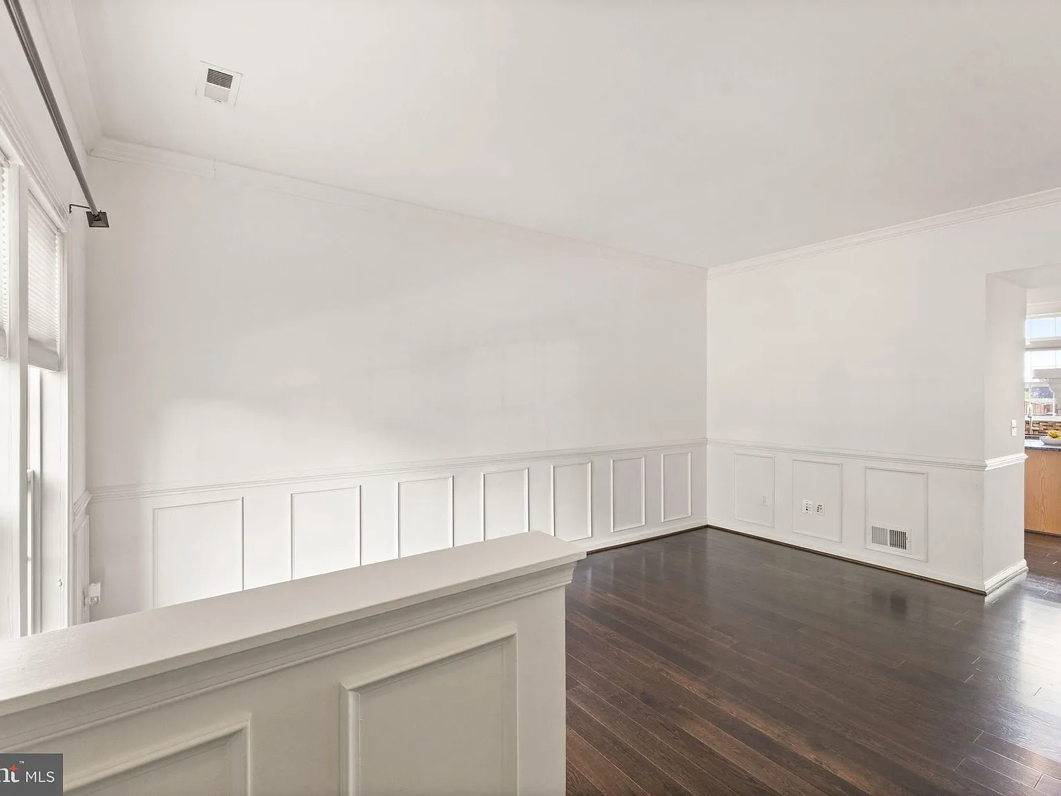 3 bed, 2.5 bath, 1648 sqft, $2,700 — Photo 4