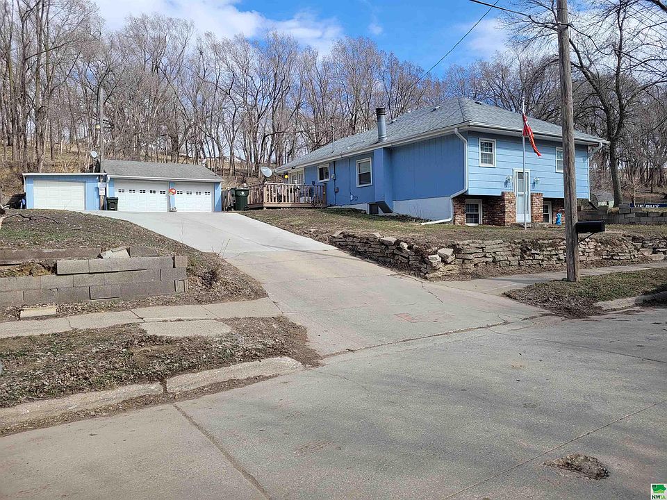 1st image of 3427 Athlone Ave