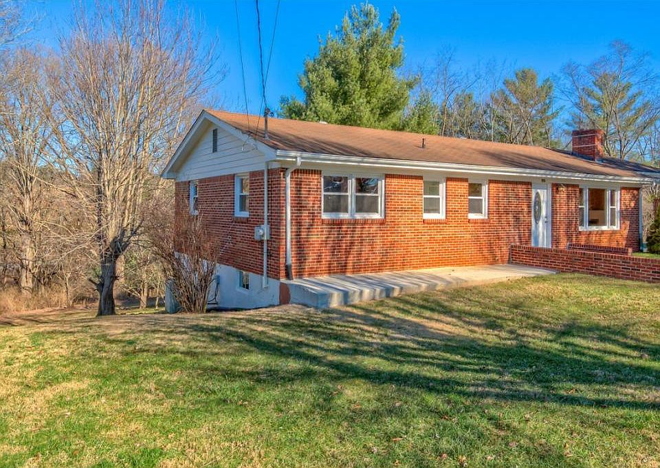 1st image of 107 Hilltop Dr