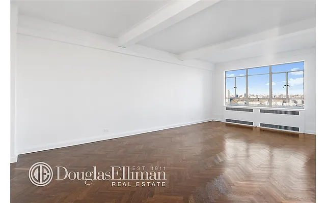 Sold by Douglas Elliman | media 20