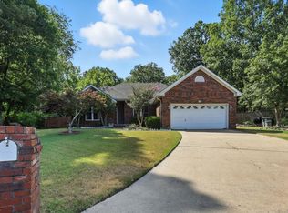 12 Summer Ridge Ct, Little Rock, AR 72211