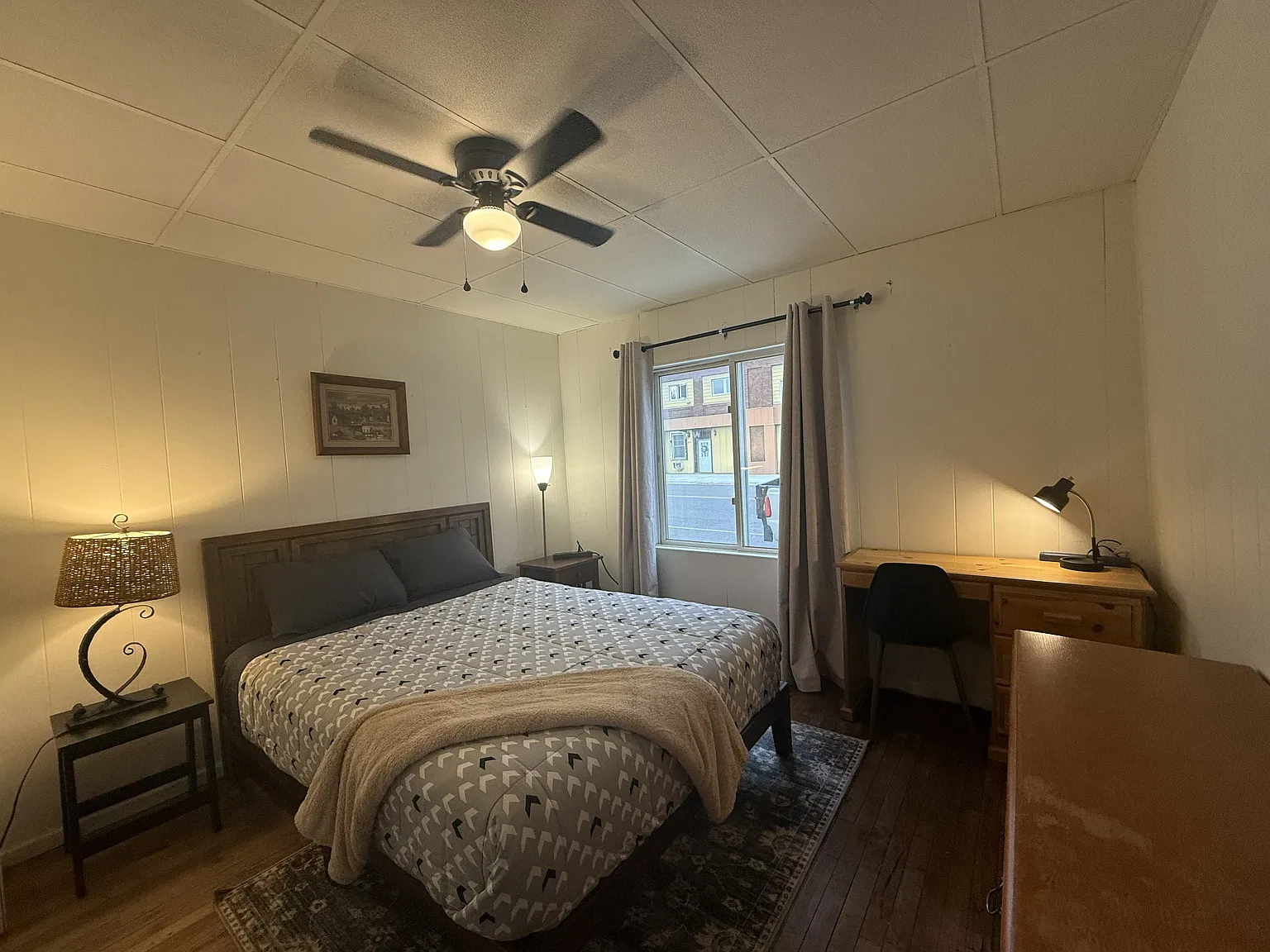 3 bed, 1320 sqft, $3,600 — Photo 4