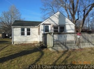 202 E Maple St, Mahomet, IL 61853