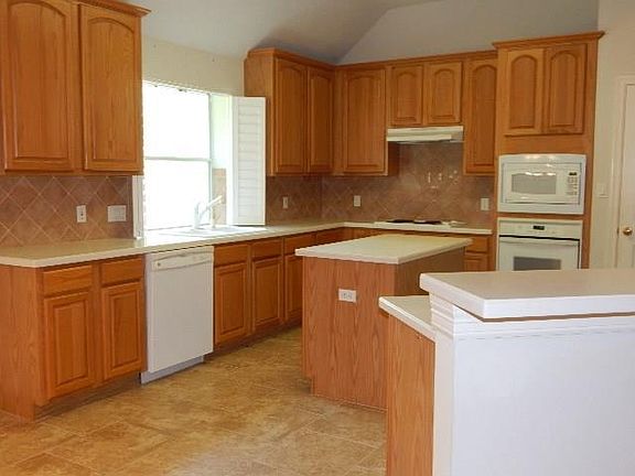 2nd image of 233 Blue Hill Dr