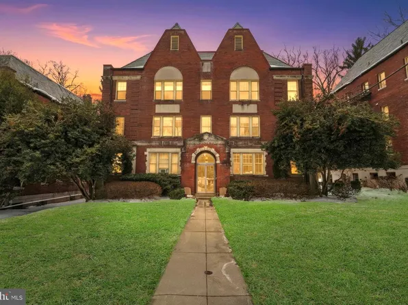 3026 Porter St NW APT 101, Washington, DC 20008