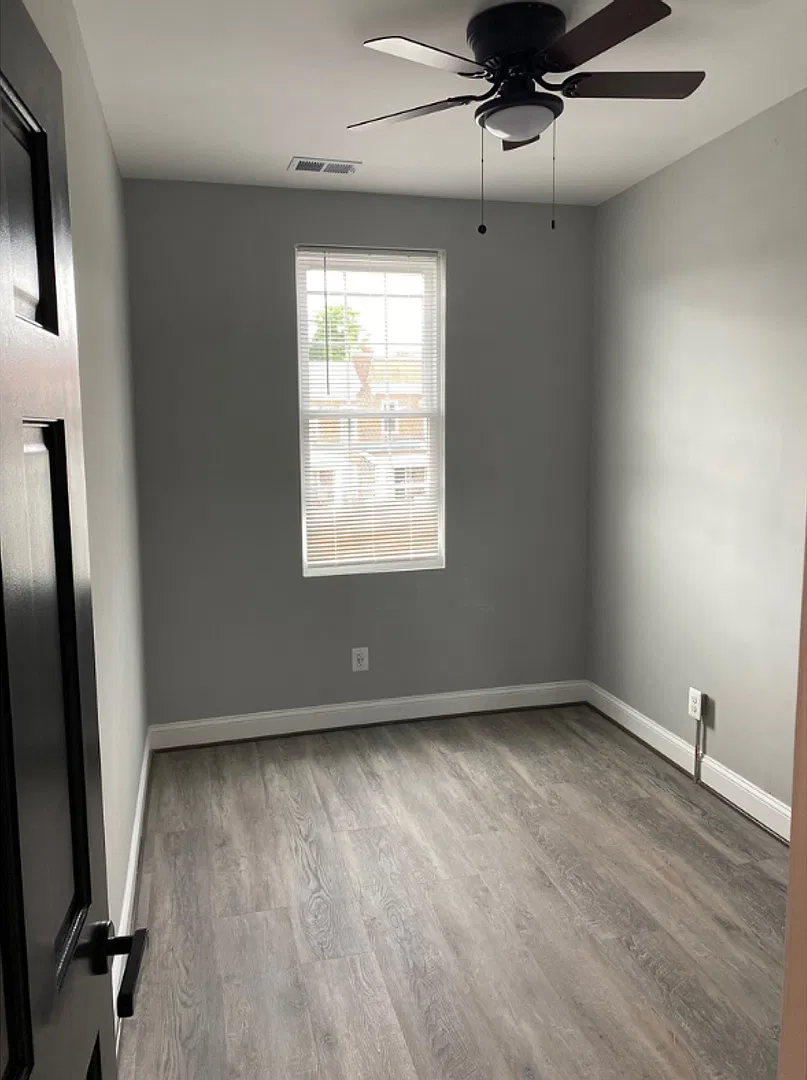2311 Anoka Avenue $900 Room Available (Private Bath) — Photo 3