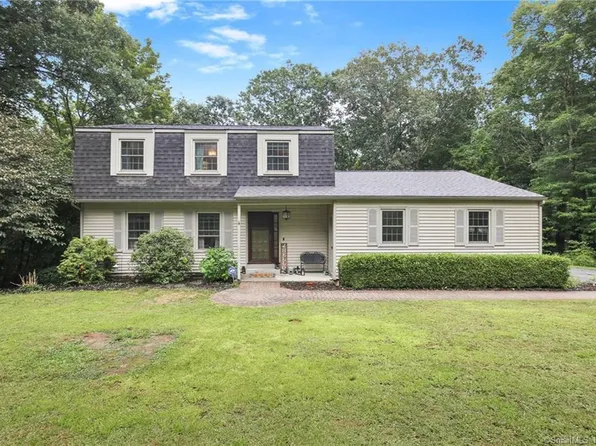16 Winthrop Drive, East Lyme, CT 06357