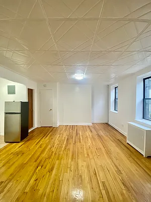 Rented by CMV Realty Inc. | media 17