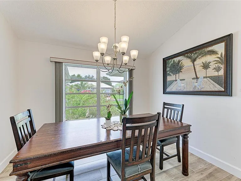 405 Bayside Ln — Photo 14