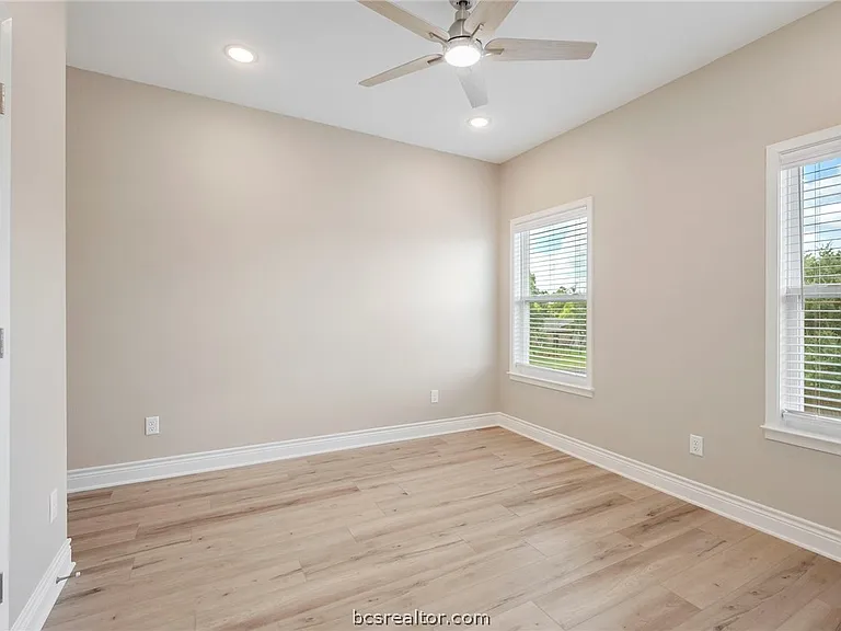 3213 Link St #112 — Photo 9