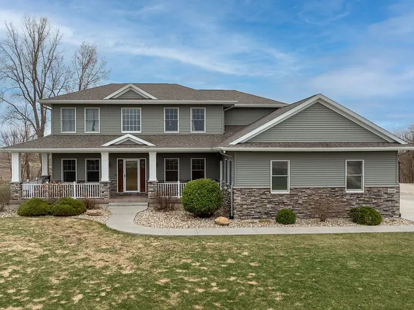 2144 70th St, Van Horne, IA 52346