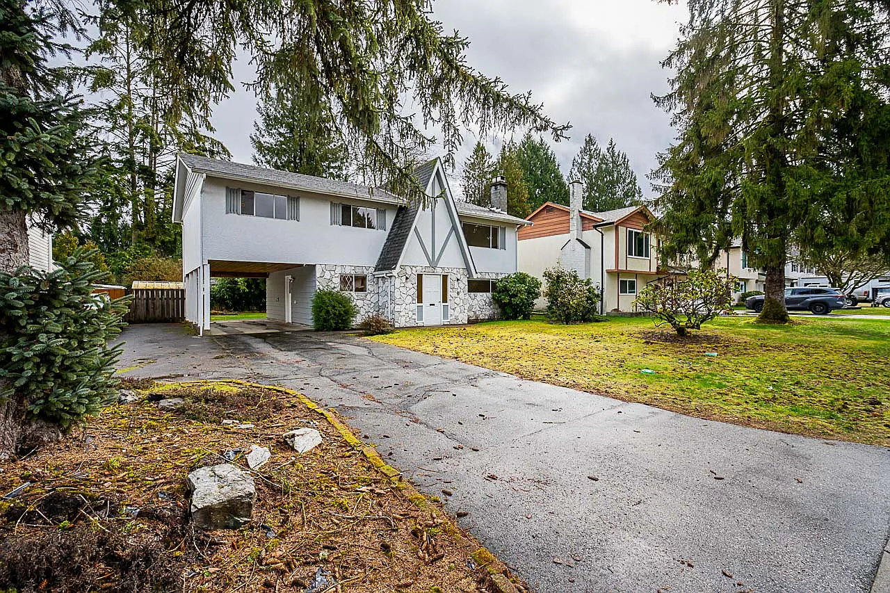 3810 Somerset St photo 1