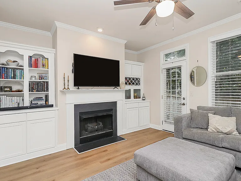 1532 Cleveland Ave — Photo 12
