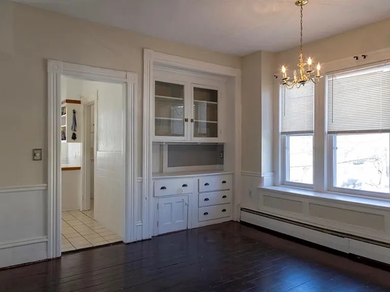 271-273 Broadway St #273 — Photo 5