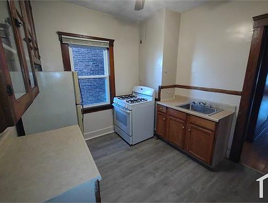 5th image of 1390 W 91st St #1388