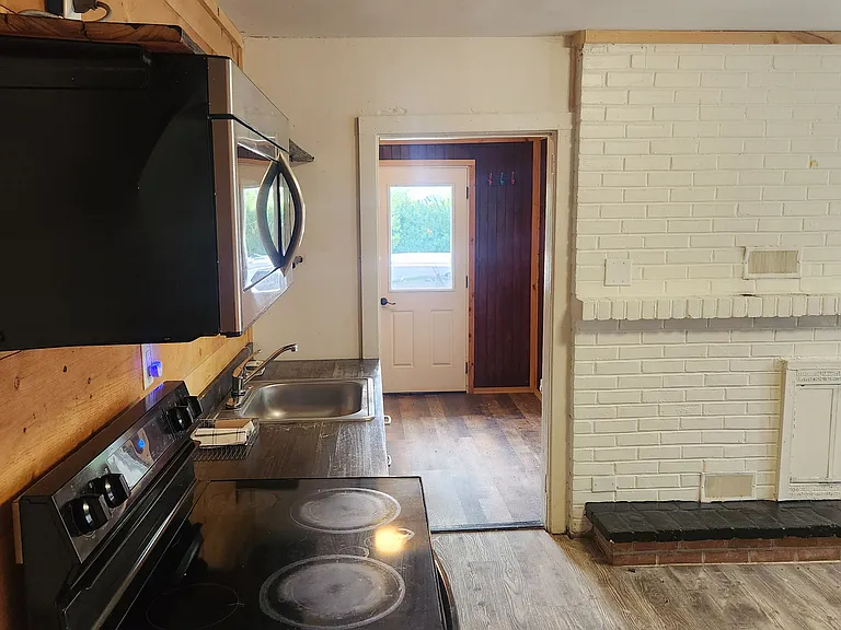 144 W Main St #A — Photo 9