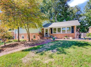 903 Montrose Dr, Greensboro, NC 27410