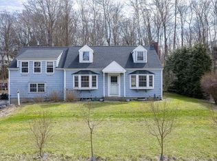 14 Nightingale Rd, Katonah, NY 10536