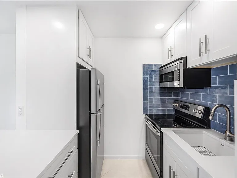 167 N Collier Blvd #O3 — Photo 15