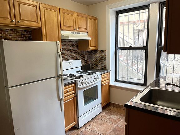 3rd image of 31-14 28th Ave #1R