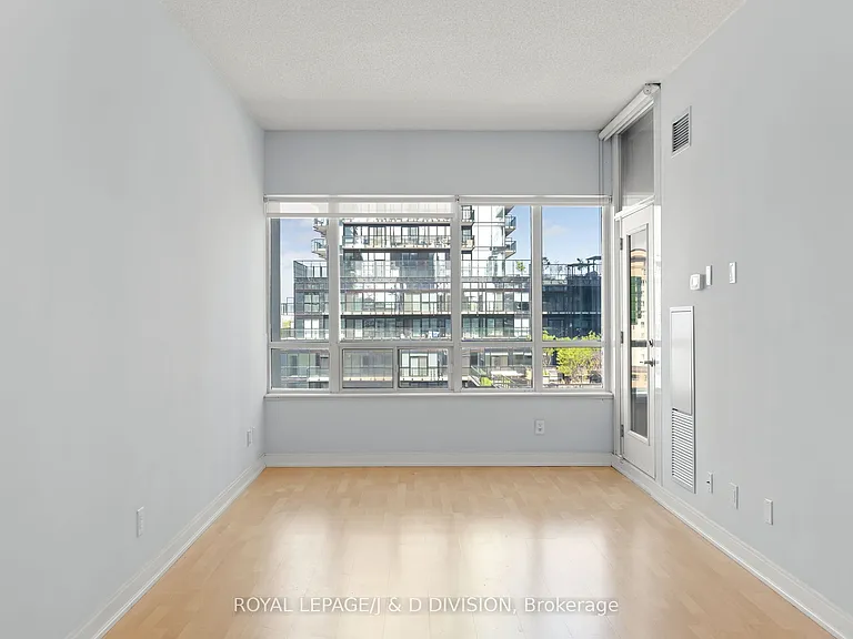 220 Redpath Ave #805 — Photo 9