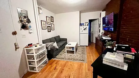 Rented by HOLTON REAL ESTATE INC.