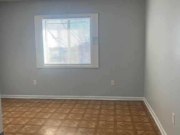 2nd image of 305 W Oak St #A