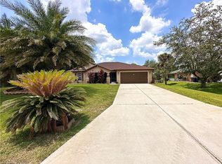 904 Anita Ave S, Lehigh Acres, FL 33976