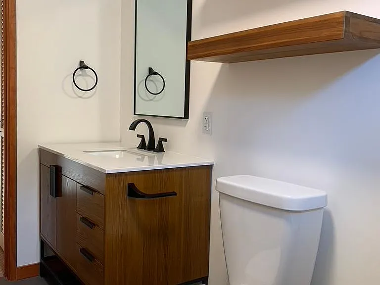 6445 Thornhill Dr — Photo 11