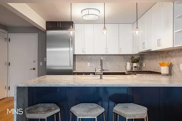 Sold by MNS | media 29