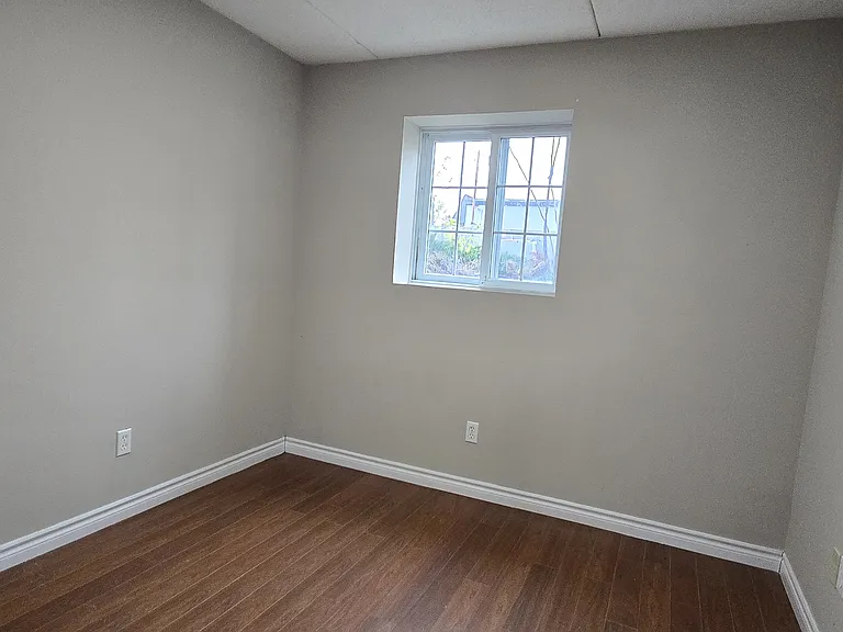 274 Highland Rd E #10 — Photo 17