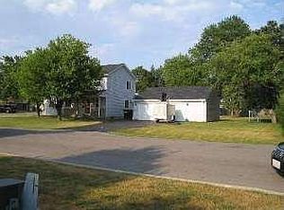 442 Daniel St, Wauconda, IL 60084