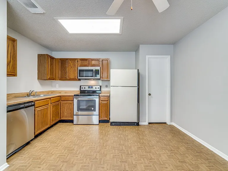 7359 Corian Park Dr — Photo 10