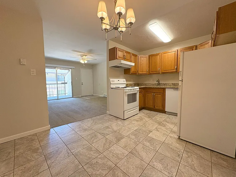 1325 Mills St #8 — Photo 7