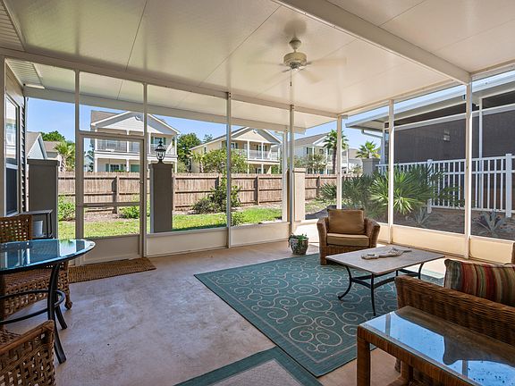 2nd image of 79 Courtyard Dr