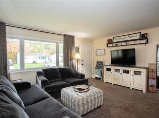 1295 Carnegie Ave, Akron, OH