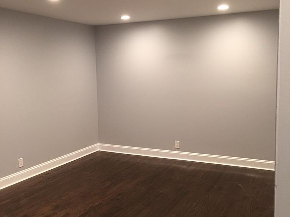 3rd image of 4849 Elm St #C