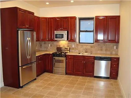 Rented by Luxor Homes & Investment Realty | media 15