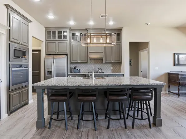 909 NW 190th St, Edmond, OK 73012