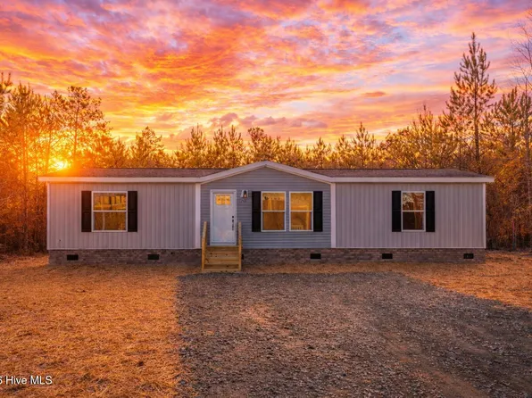 260 Tracy Drive, Burgaw, NC 28425