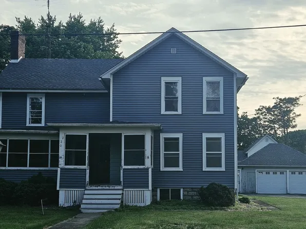 220 N East St, Earlville, IL 60518