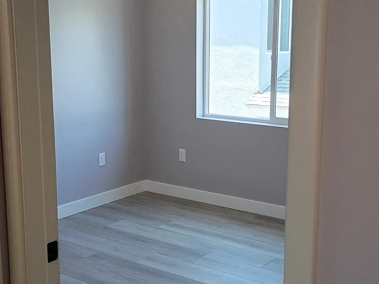 4212 Walnut Grove Ave — Photo 9